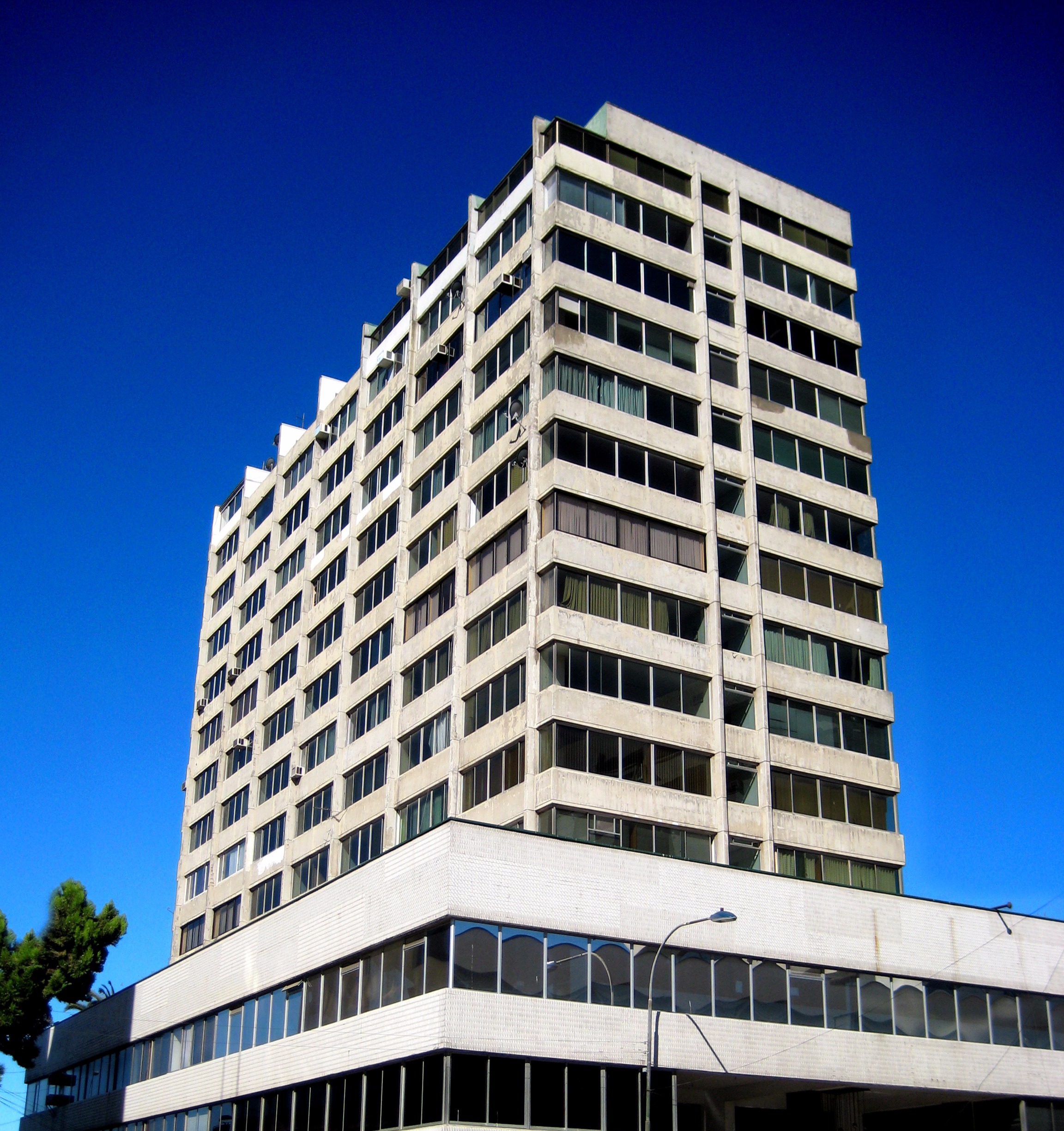 Oficinas Corporativas, Blanco